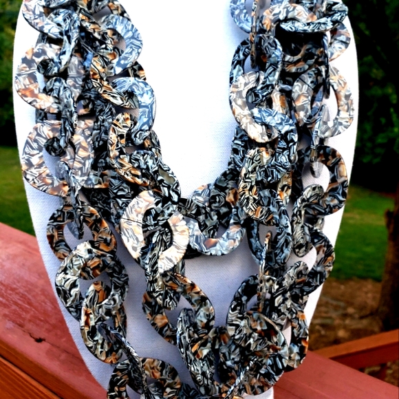 Sassy Jones Jewelry - Sassy Jones Zaria Luxe Chain